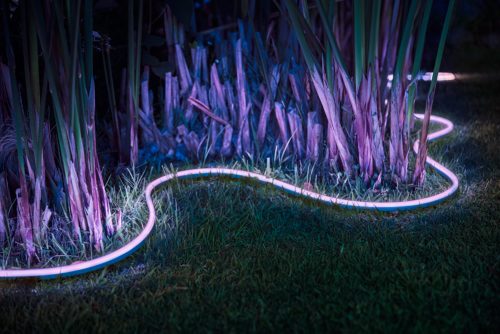 Hue Outdoor LED Lightstrips 5m White and Colour Ambiance | Philips