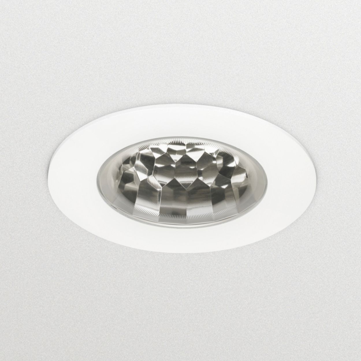 LuxSpace Accent – the best energy-efficient range for retail applications