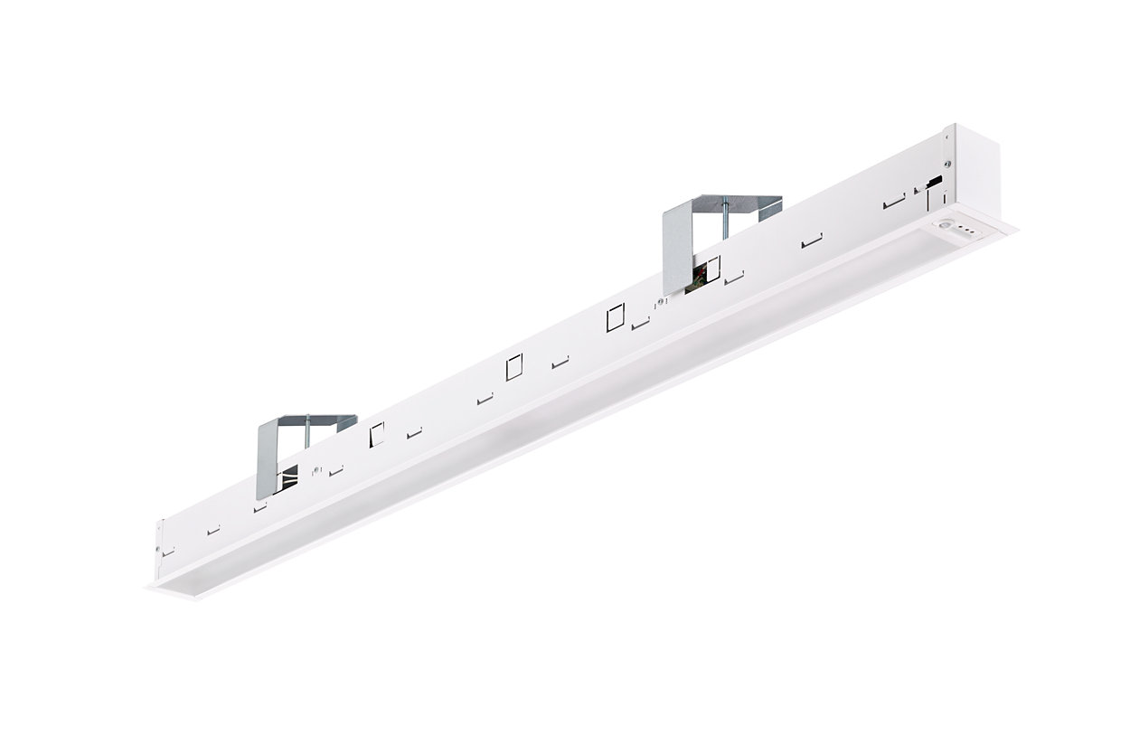 TrueLine, recessed - True line of light: elegant, energy-efficient and compliant with office lighting norms