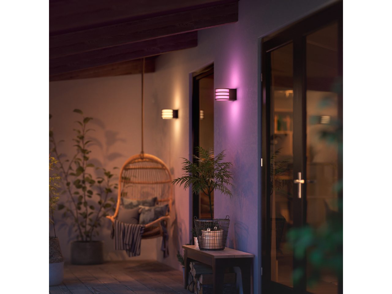 Hue Lucca Outdoor Wall Light Black Lantern | Philips Hue