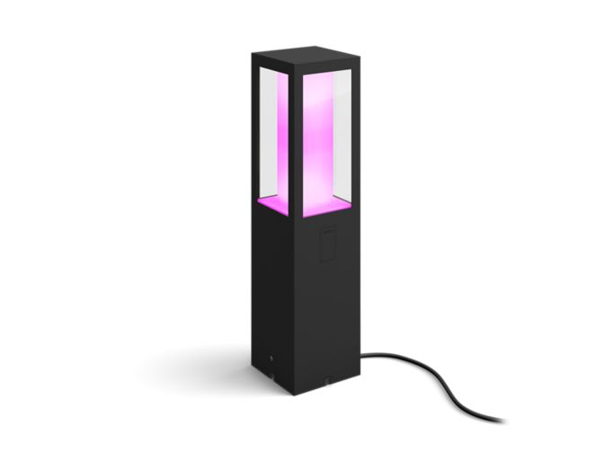 Gros plan de l’avant de Lampe sur pied d’extérieur Impress (basse tension)
