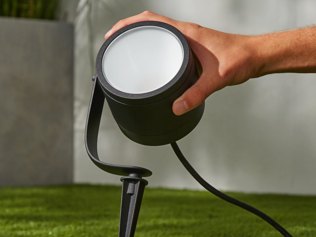 Hue Lily XL Outdoor LED Spot light White and Colour Ambiance