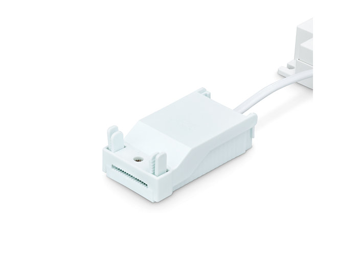 White Quick connector-closed