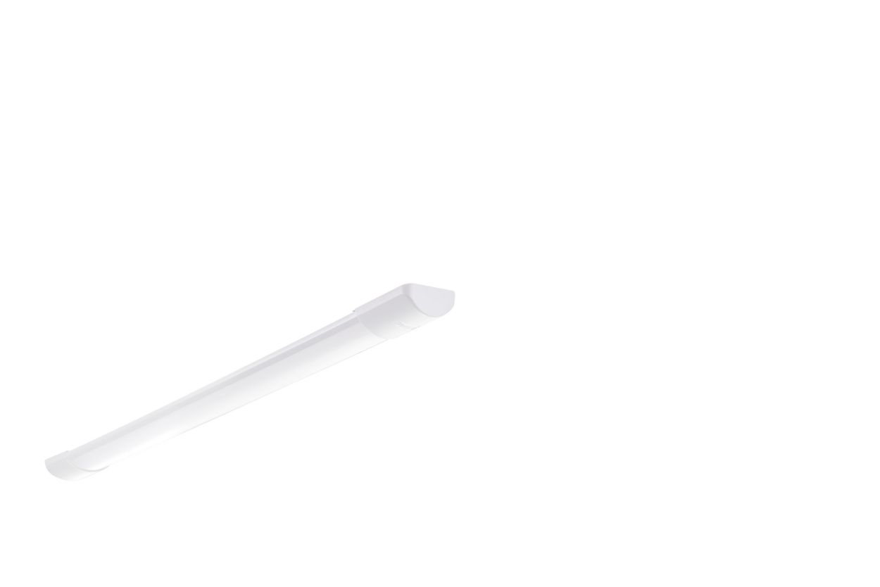 Afin de répondre aux besoins spécifiques des clients, la réglette large Philips Essential Smartbright dotée d'un design élancé est disponible en 3 CCT et 2 options d'intensité.