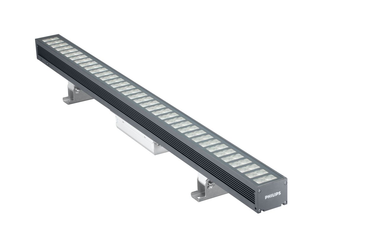 UniStrip G4: la mejor luminaria LED lineal de su clase para  uso en exterior con montaje en superficie para aplicaciones de iluminación arquitectónica dinámica y fija