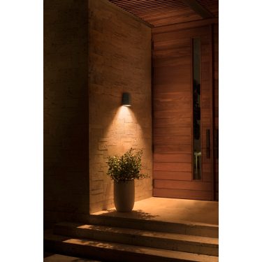 myGarden IP65 dust-proof and water-resistant outdoor light wall