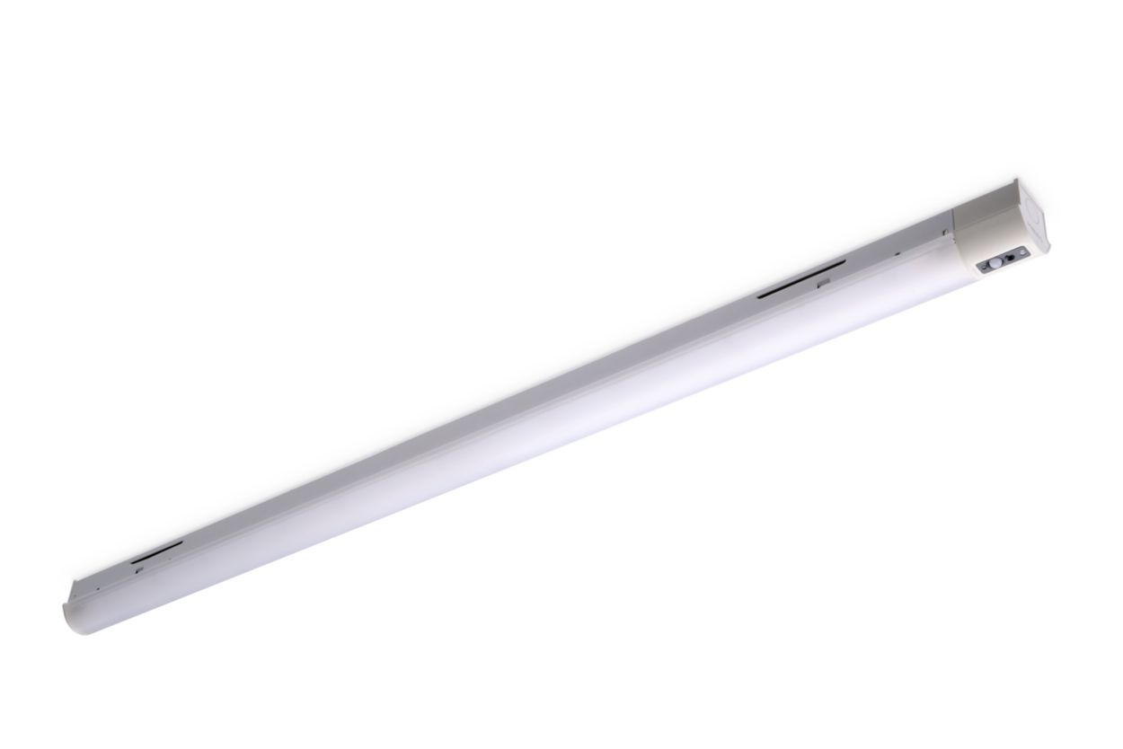 Energy-efficient lighting for industrial and commercial applications