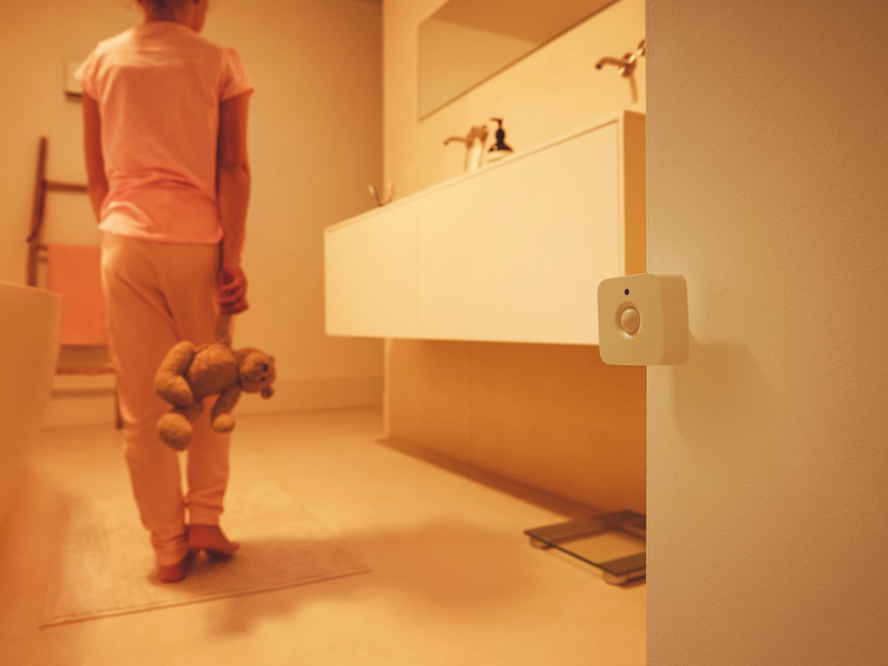 Philips Hue Sensore di Movimento, Accensione e Spegnimento Automatico