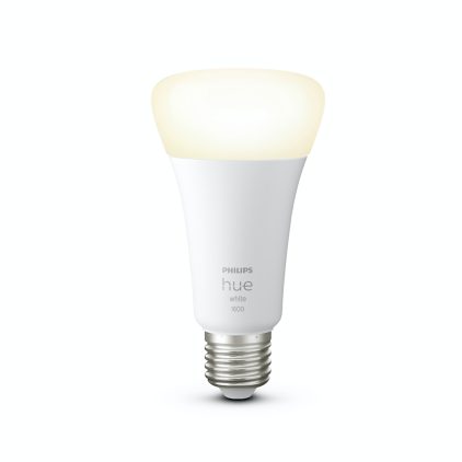 Nahaufnahme der Vorderseite von E27 - Smarte Lampe A67 - 1600
