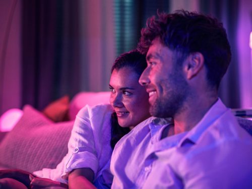 Hue cu ambianță albă și color Bandă luminoasă Play Gradient de 55 inch