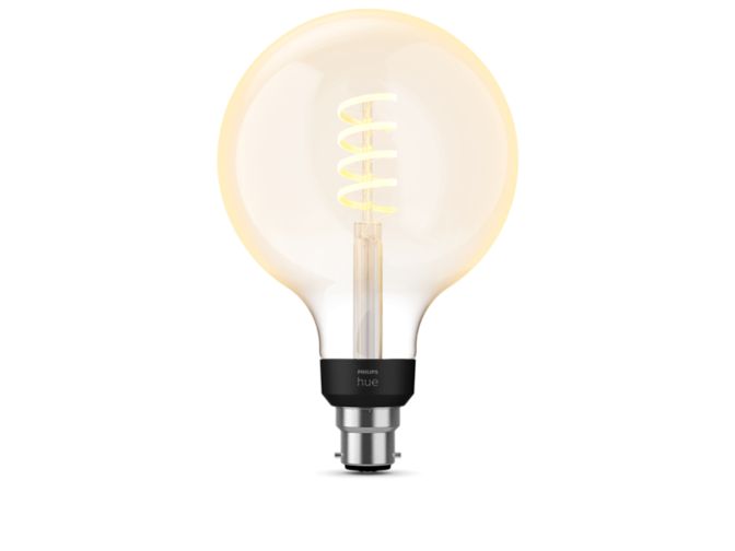 Close up of front of 1-pack G125 B22 Filament Globe