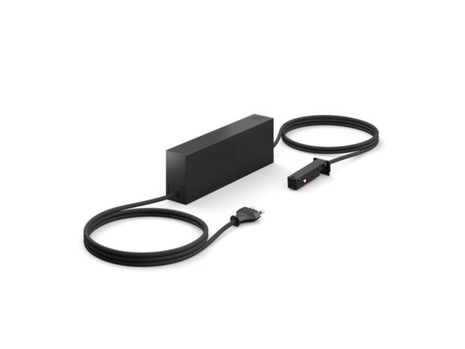 Gros plan de l'avant de Bloc d'alimentation mural Perifo 100 W 1 point avec prise