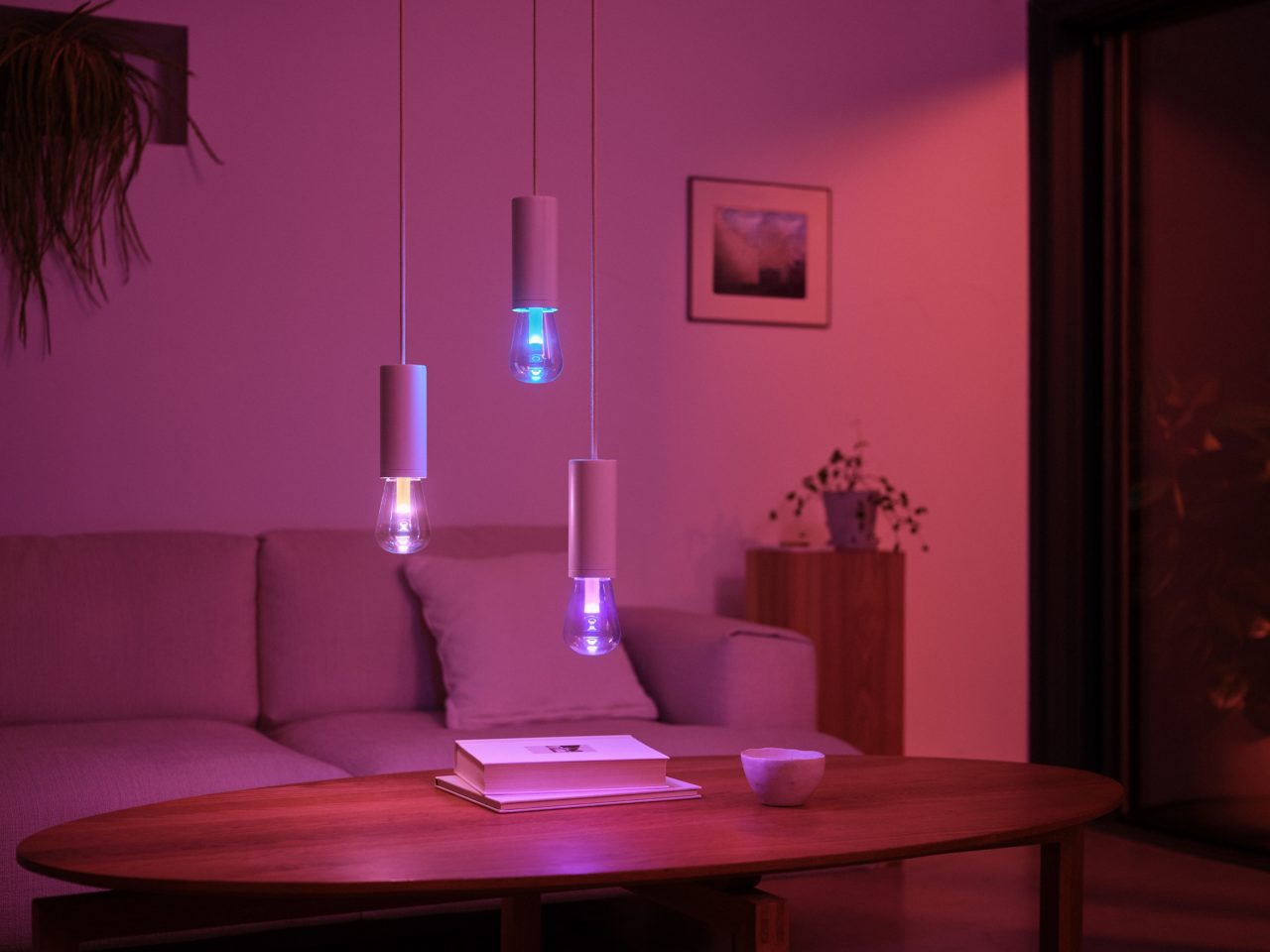 Hue フルカラー ライトガイド E26 ST72 | Philips Hue JP Hue フルカラー ライトガイド E26 ST72 | Philips Hue JP