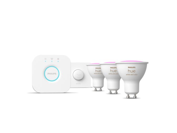 Gros plan de l'avant de Kit de démarrage : 3 spots connectés GU10 + bouton connecté