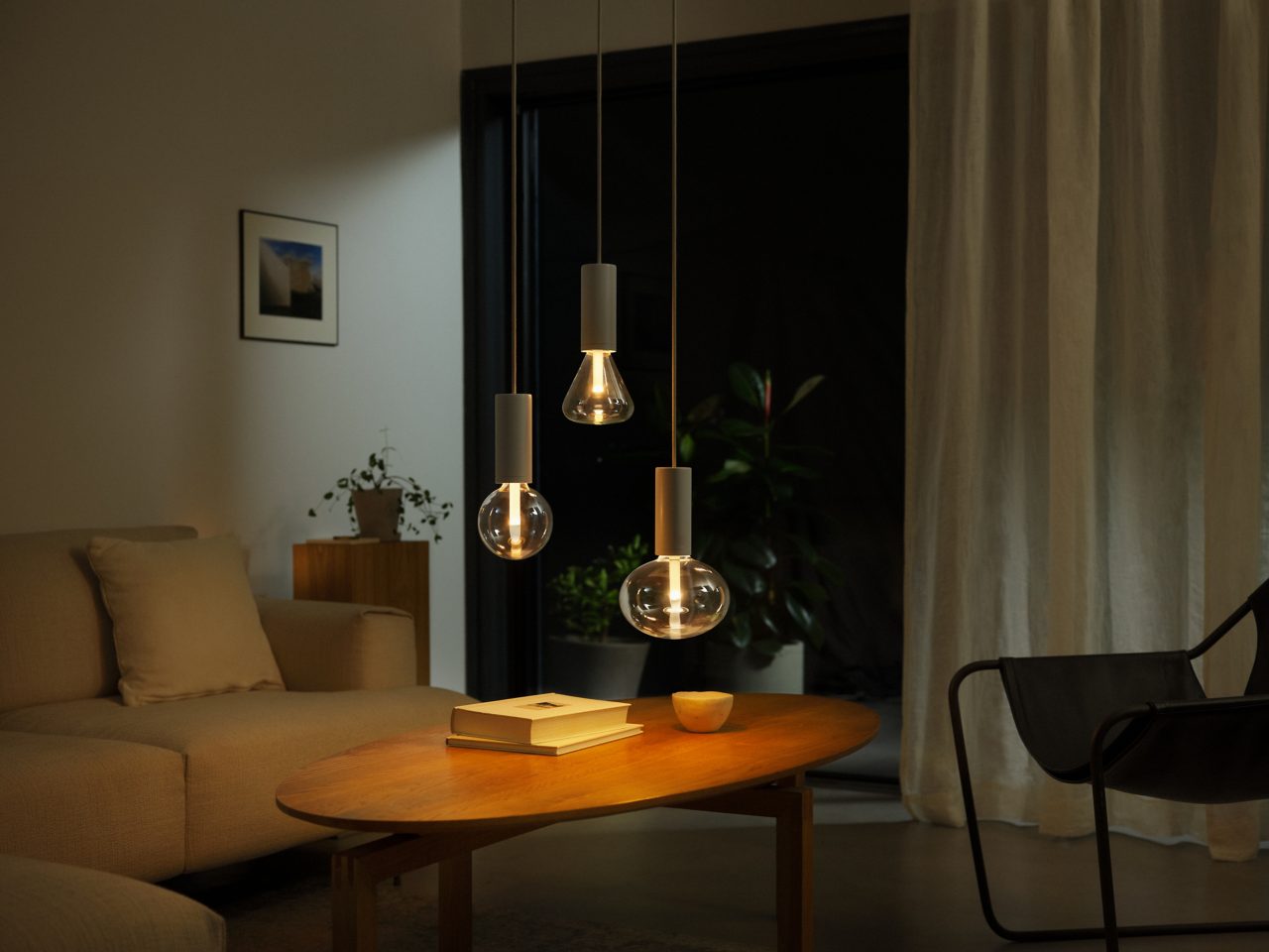その他 Hue PHILIPS shape light Philips Hue Smart 25W Candle-Shaped Filament LED Bulb - Soft