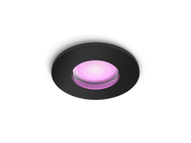 Close up of front of Xamento recessed spotlight