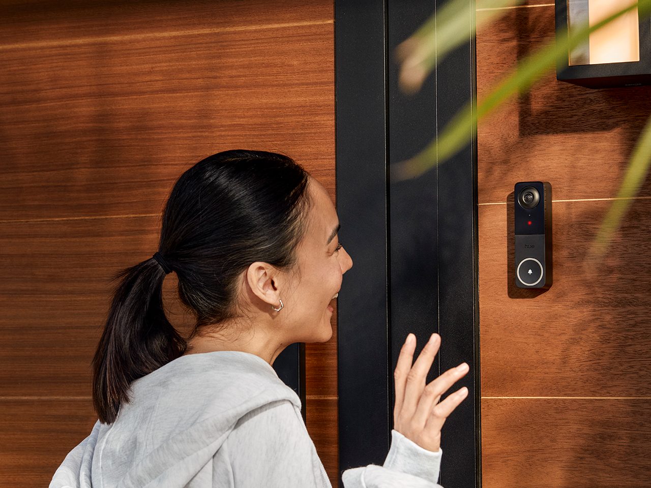Hue video doorbell - Smart security for your doorstep | Philips Hue