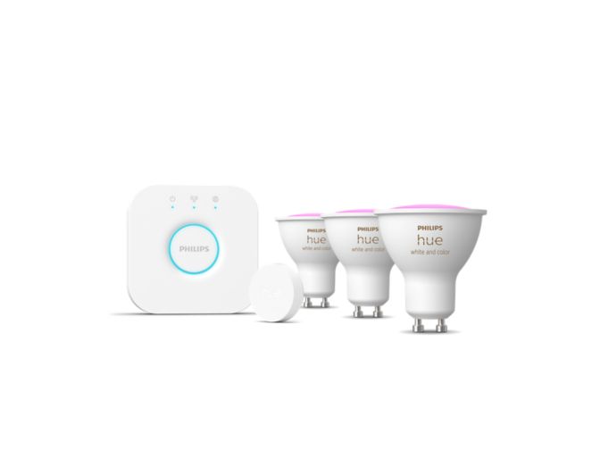 Close up of front of Starter kit: 3 GU10 smart spotlights + smart button
