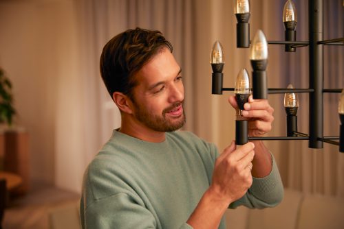 Hue 1 pack Candelabra E12 Filament Candle LED Bulb Philips Hue