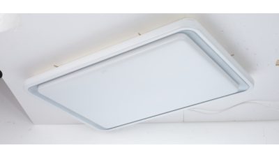 智能 LED 吸顶灯