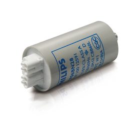 Capacitors for HID lamp circuits