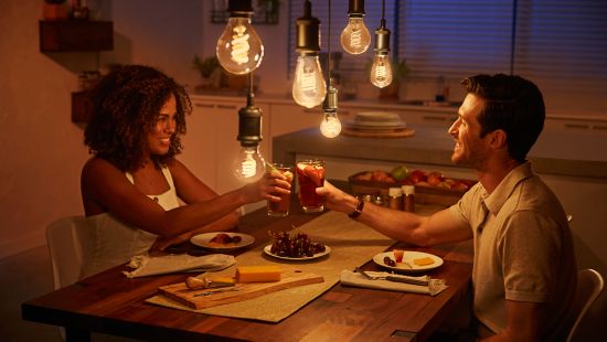 Bombilla Inteligente LED E27 A60 Philips Hue Bluetooth, Filamento, vintage,  luz cálida-fría (2200-4500K) EAN