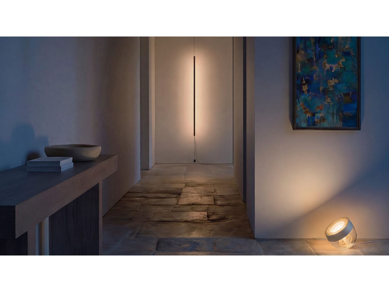 Floor to ceiling pendulum LED tube light | Philips Hue