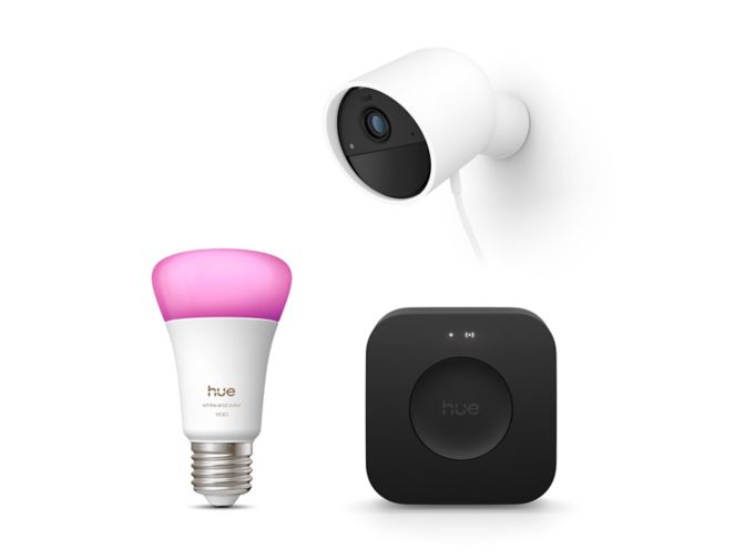 Close up of front of Secure wired camera in white + Bridge Pro + WCA E27 bulb 1100lm