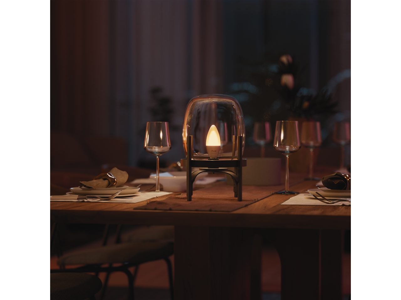 B39 E12 White and color LED candelabra bulb | Philips Hue