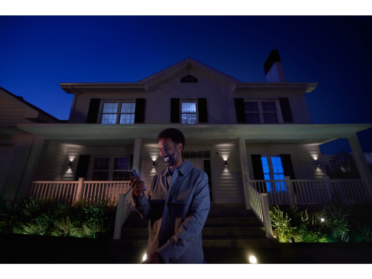 Hue Bridge - Smart Control for your Lights | Philips Hue