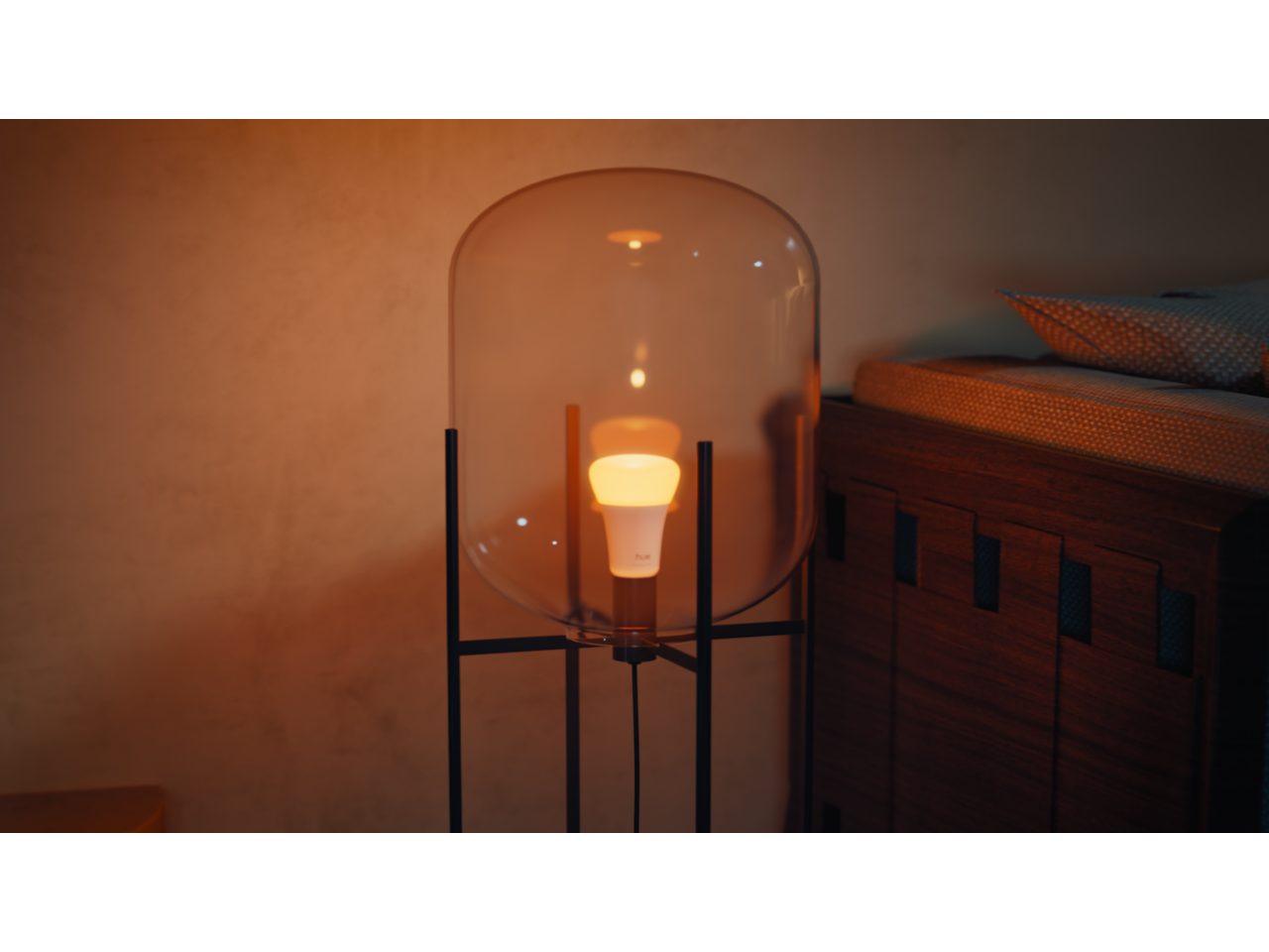Philips-Hue-Standard-A19-Warm-