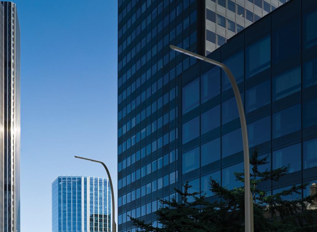 るる　ライトグレーXS LIGHT IT! By Fulcrum, 20038-101 600L LED Porch Light, Silver