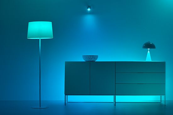 Controla con facilidad una o varias luces en una habitación