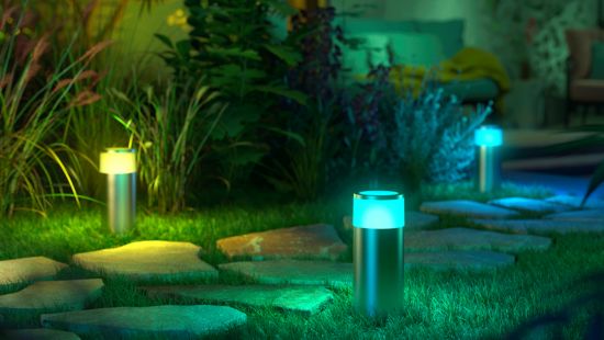 Gjør bakgården din vakker med utendørs belysning