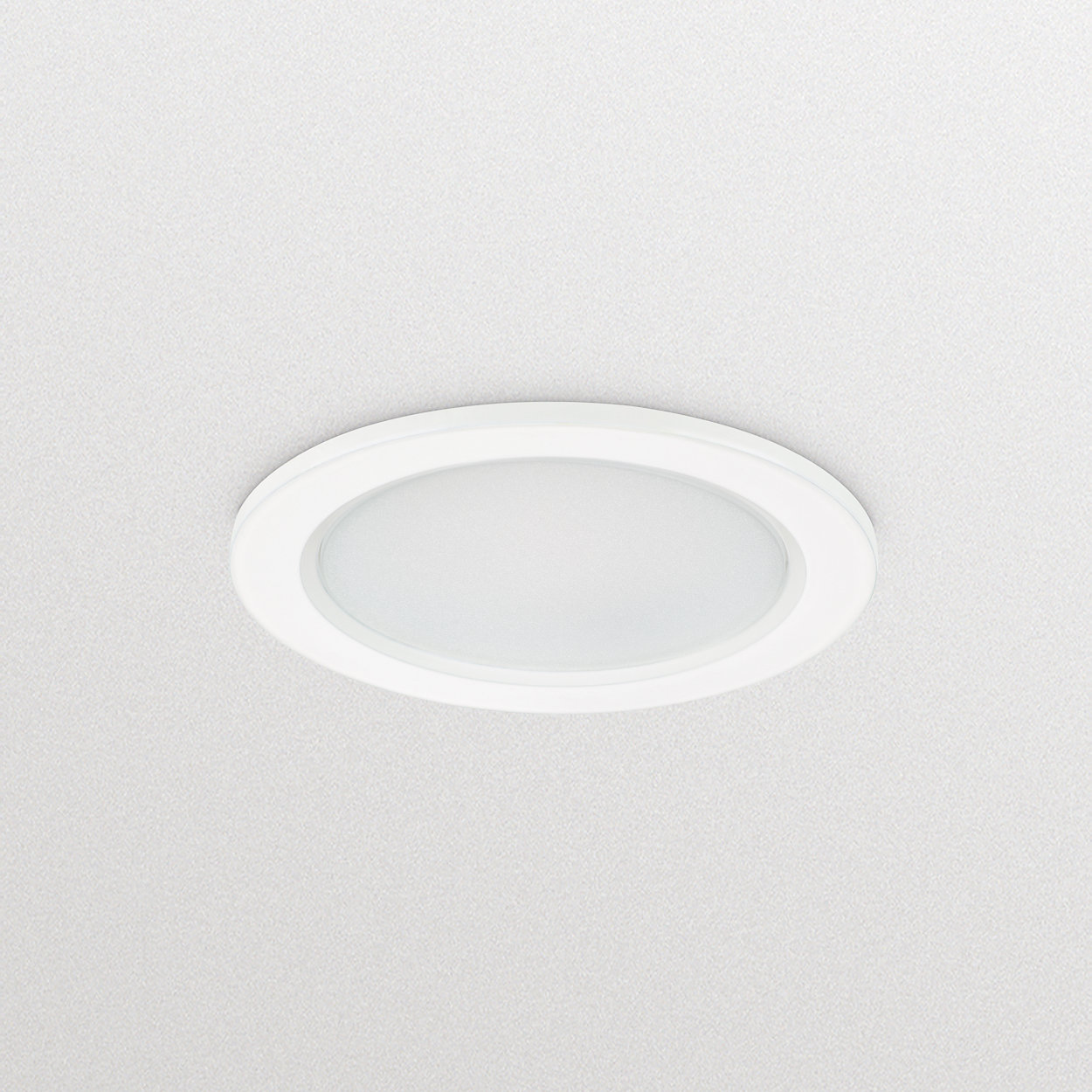 CoreLine SlimDownlight - la opción clara de LED