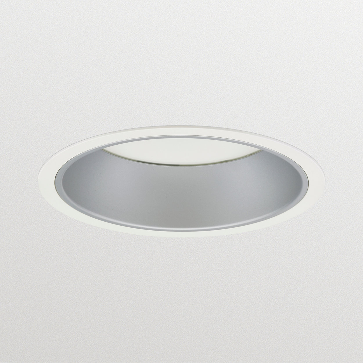 LuxSpace recessed – high efficiency, visual comfort and a stylish design